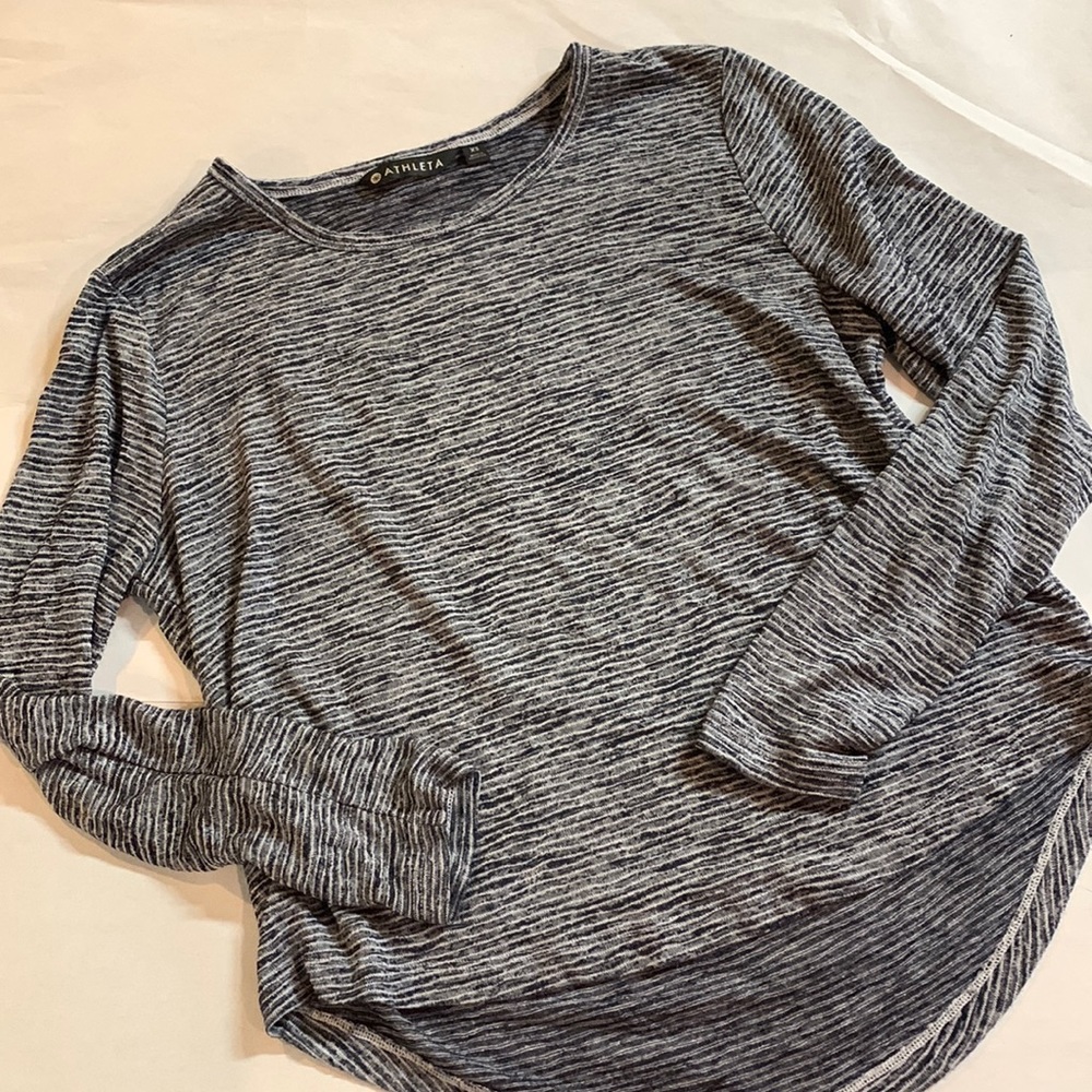 Athleta breezy long sleeve top size xs